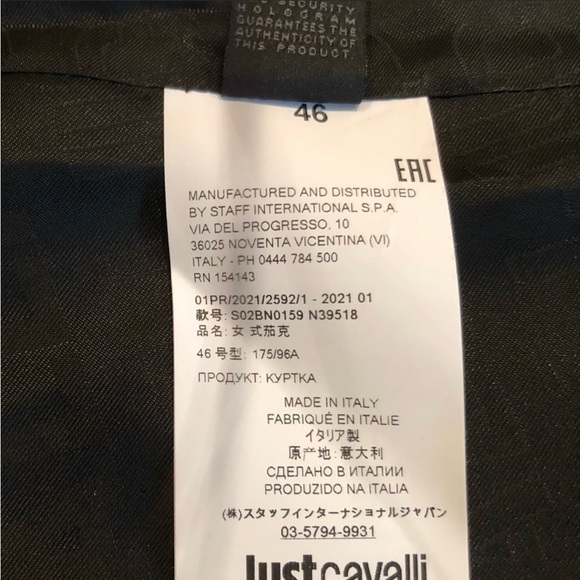 Just Cavalli blazer. Beautiful blazer. Purchased here but it’s just a tad to big - Picture 5 of 5